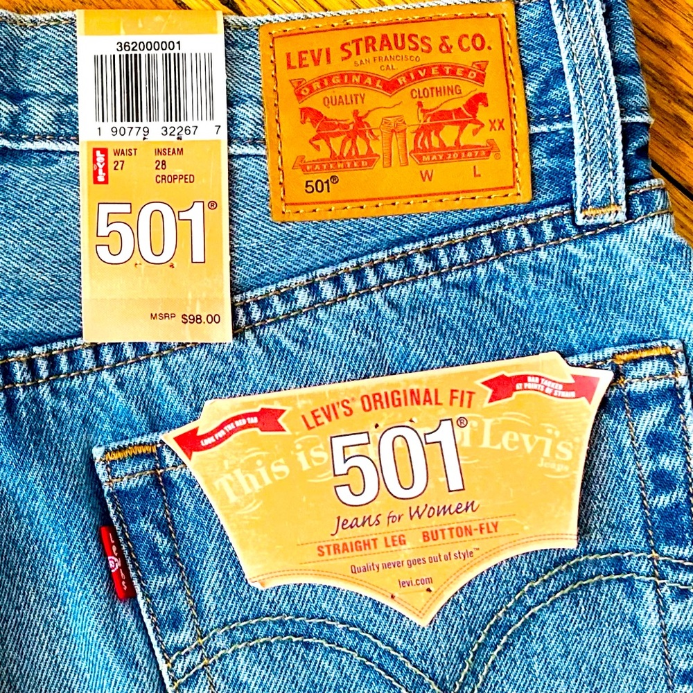 Women”s Premium Stonewashed Levi’s 501s - New - Never Worn